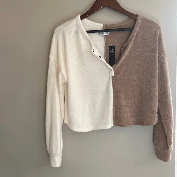 Hollister Two Tone Long Sleeve - Picture 1 of 6